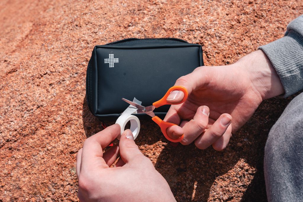 Kit pronto soccorso in PU riciclato RCS