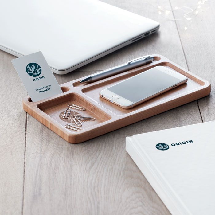 Base di ricarica wireless con portaoggetti da tavolo Cleandesk