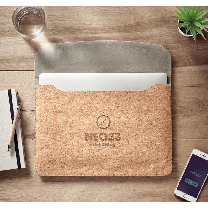 GRACE. Porta laptop in sughero con pat
