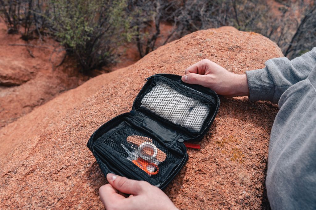 Kit pronto soccorso in PU riciclato RCS